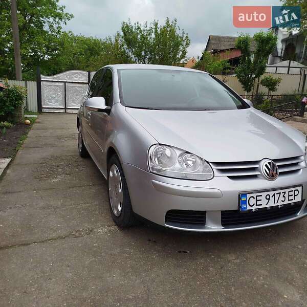 Хетчбек Volkswagen Golf 2006 в 