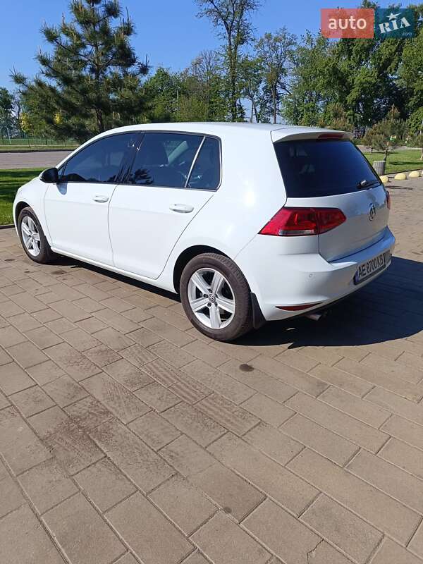 Хэтчбек Volkswagen Golf 2013 в Краматорске