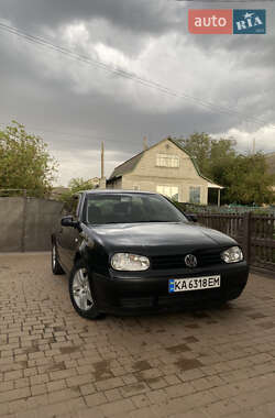 Хетчбек Volkswagen Golf 2002 в Сквирі