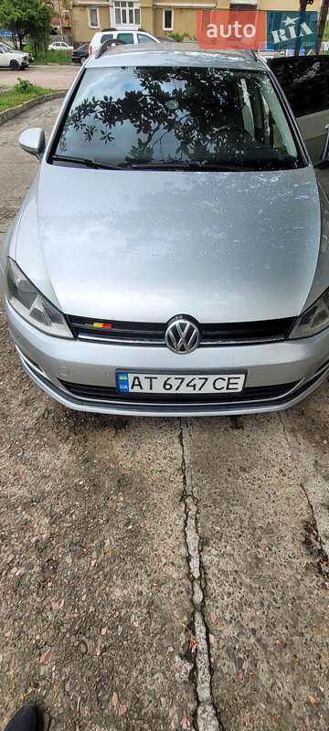 Универсал Volkswagen Golf 2014 в Ивано-Франковске