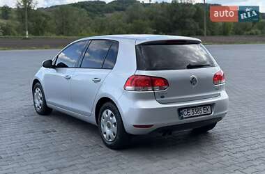 Хэтчбек Volkswagen Golf 2010 в 