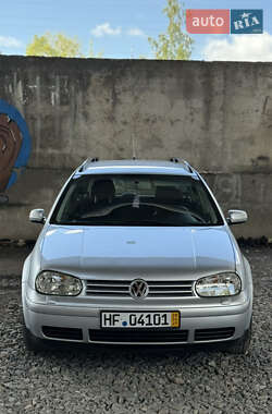 Універсал Volkswagen Golf 2003 в Луцьку