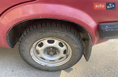 Хэтчбек Volkswagen Golf 1988 в 