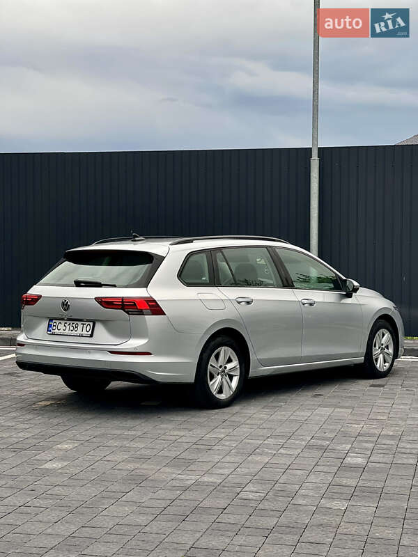 Універсал Volkswagen Golf 2021 в Львові