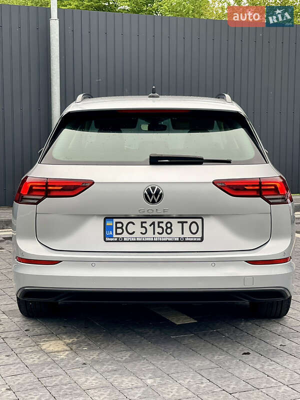Універсал Volkswagen Golf 2021 в Львові