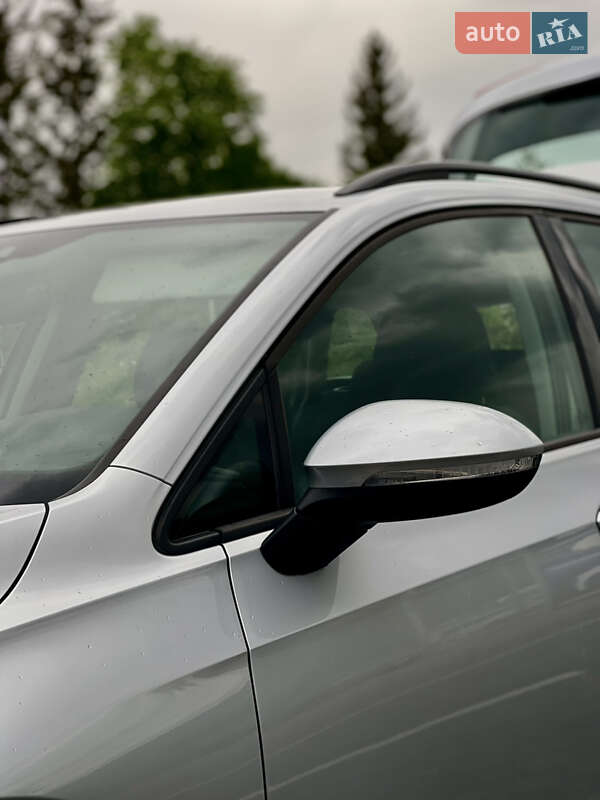 Універсал Volkswagen Golf 2021 в Львові