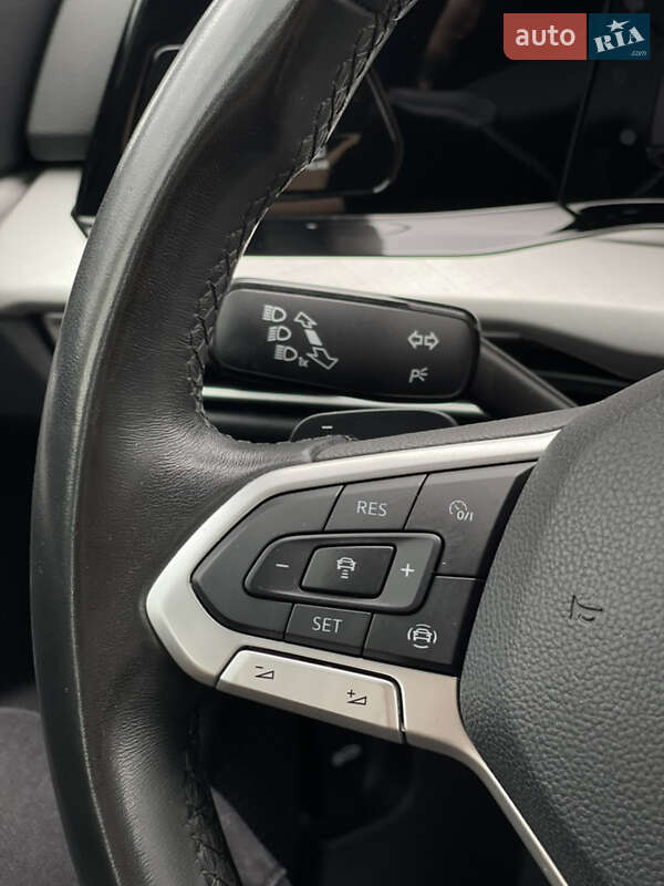 Універсал Volkswagen Golf 2021 в Львові