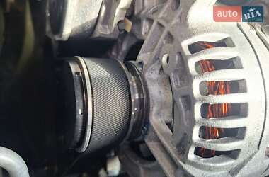 Хетчбек Volkswagen Golf 2005 в 