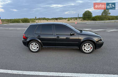 Хетчбек Volkswagen Golf 1999 в 