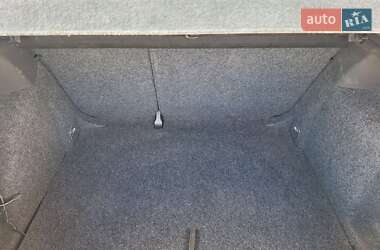 Хетчбек Volkswagen Golf 2005 в 
