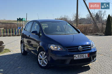 Хэтчбек Volkswagen Golf 2006 в Бердичеве