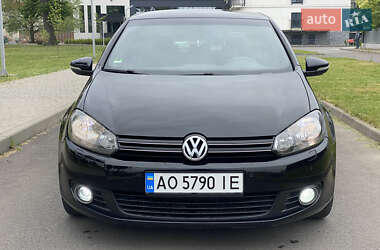 Хэтчбек Volkswagen Golf 2009 в 