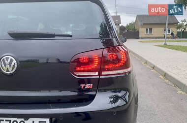 Хэтчбек Volkswagen Golf 2009 в 