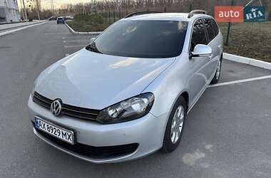 Універсал Volkswagen Golf 2010 в Харкові