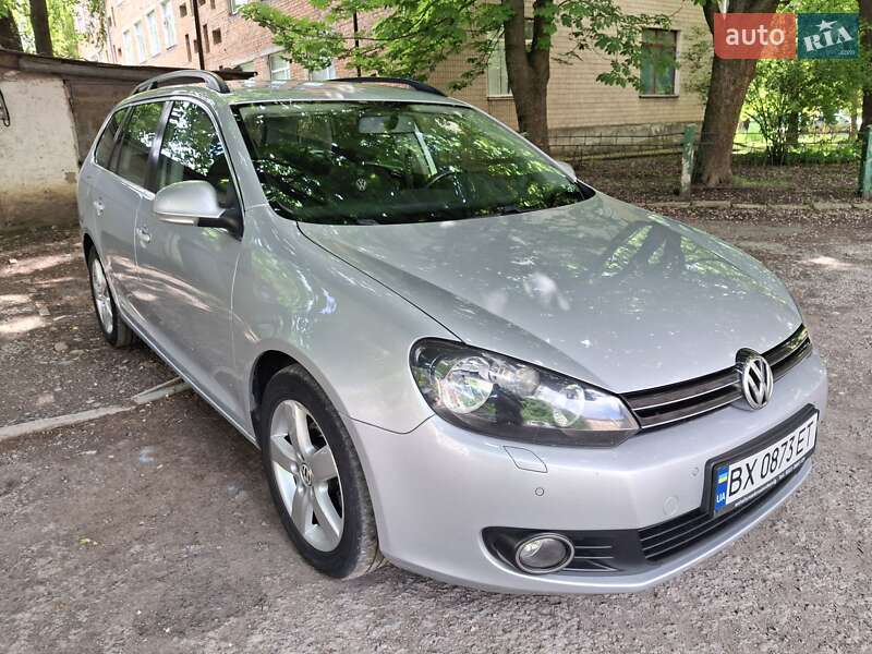 Універсал Volkswagen Golf 2010 в Кам'янець-Подільському