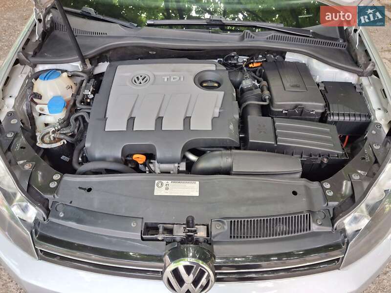 Універсал Volkswagen Golf 2010 в Кам'янець-Подільському
