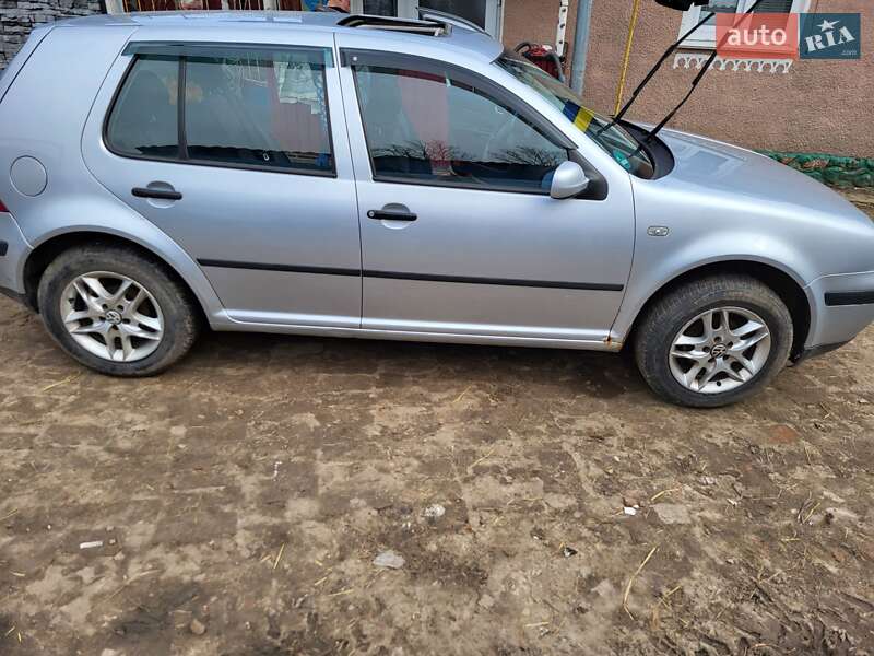 Хетчбек Volkswagen Golf 2000 в Хмельницькому