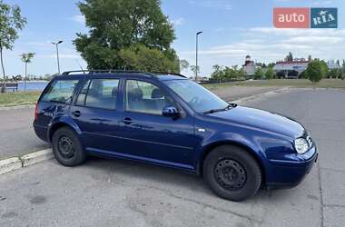Универсал Volkswagen Golf 2004 в Черкассах