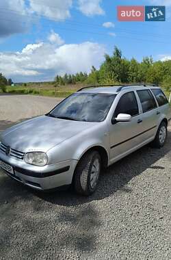 Універсал Volkswagen Golf 2000 в 