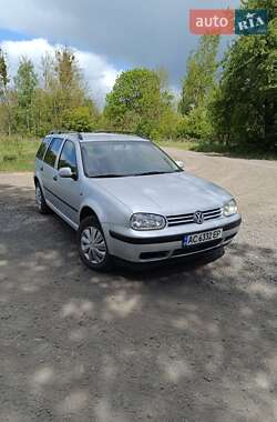 Універсал Volkswagen Golf 2000 в 