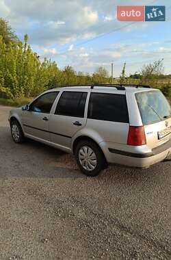 Універсал Volkswagen Golf 2000 в 