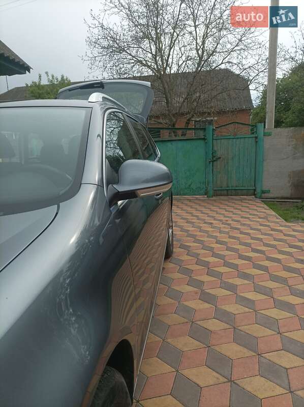 Універсал Volkswagen Golf 2011 в Лохвиці