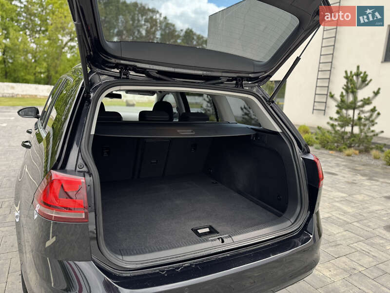 Універсал Volkswagen Golf 2014 в Луцьку