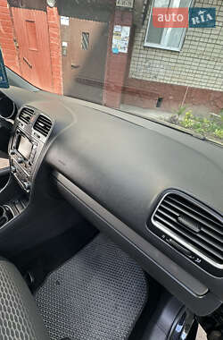 Універсал Volkswagen Golf 2009 в 