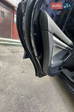 Універсал Volkswagen Golf 2009 в 