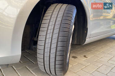 Хетчбек Volkswagen Golf 2010 в 