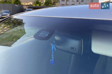 Хетчбек Volkswagen Golf 2010 в 