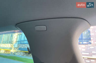 Хетчбек Volkswagen Golf 2010 в 