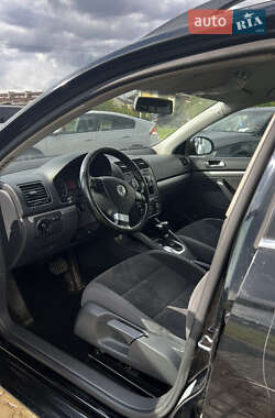 Універсал Volkswagen Golf 2009 в Львові
