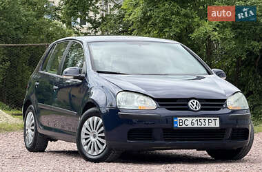 Хэтчбек Volkswagen Golf 2004 в Дрогобыче