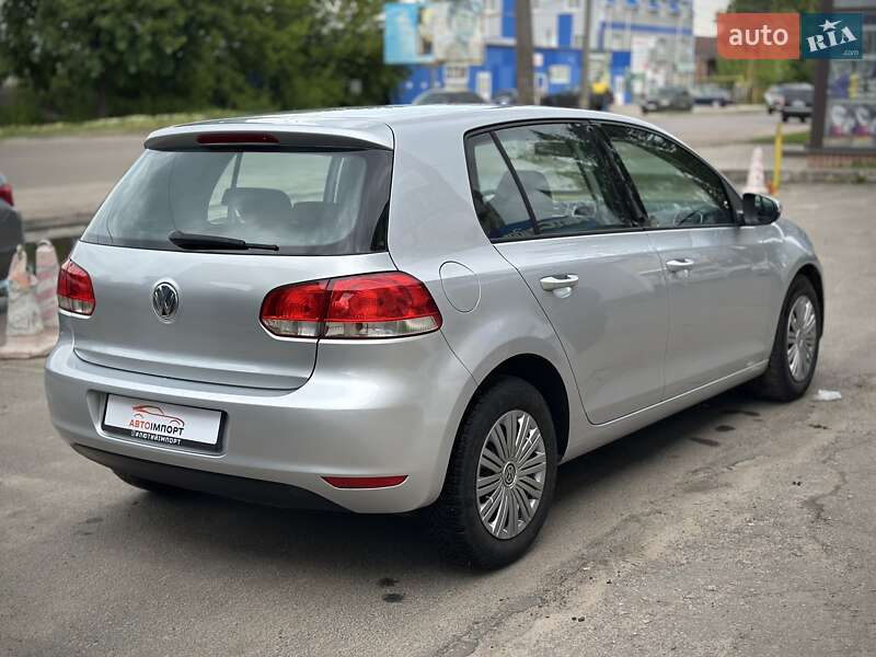 Хетчбек Volkswagen Golf 2009 в Сумах