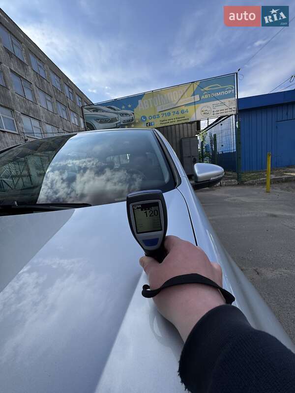 Хетчбек Volkswagen Golf 2009 в Сумах