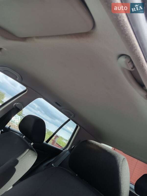 Хэтчбек Volkswagen Golf 2002 в Тернополе