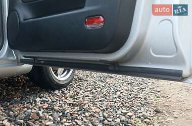 Хэтчбек Volkswagen Golf 2003 в 