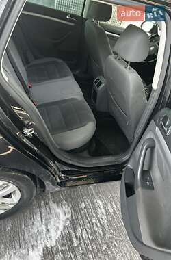 Універсал Volkswagen Golf 2009 в 