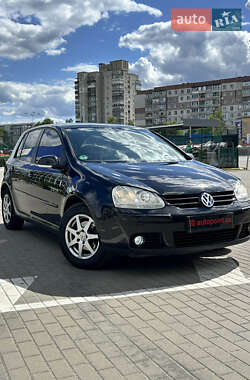 Хетчбек Volkswagen Golf 2006 в 