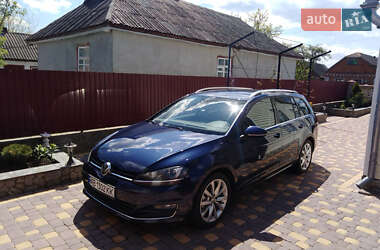 Универсал Volkswagen Golf 2014 в 