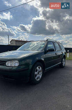 Універсал Volkswagen Golf 2000 в 