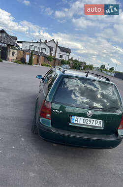 Універсал Volkswagen Golf 2000 в 