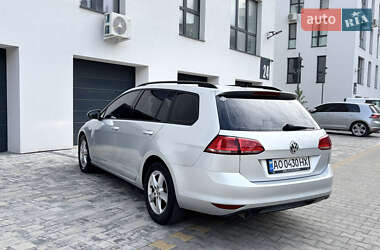 Універсал Volkswagen Golf 2014 в 