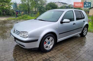 Хетчбек Volkswagen Golf 2001 в Львові