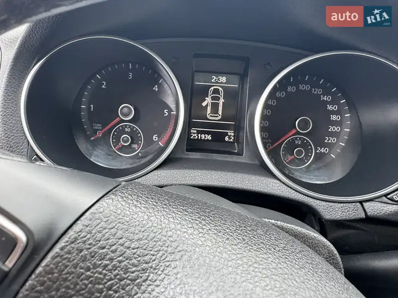 Volkswagen Golf 2011 VIN WVWZZZ1KZCM637258 фото оголошення 10 з 61