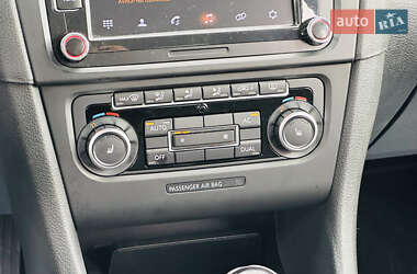 Хетчбек Volkswagen Golf 2009 в 