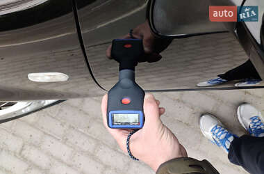 Хетчбек Volkswagen Golf 2003 в 