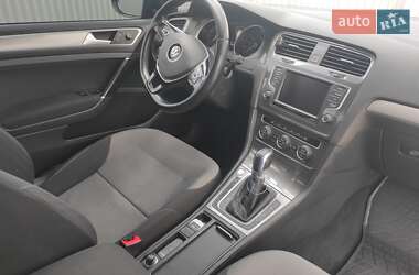 Хетчбек Volkswagen Golf 2016 в Вінниці