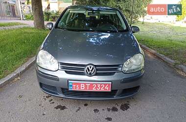 Хетчбек Volkswagen Golf 2005 в 